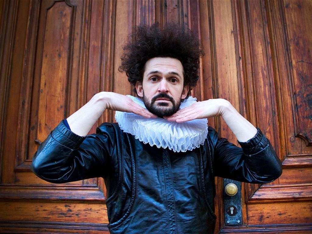 Garry Starr Performs Everything